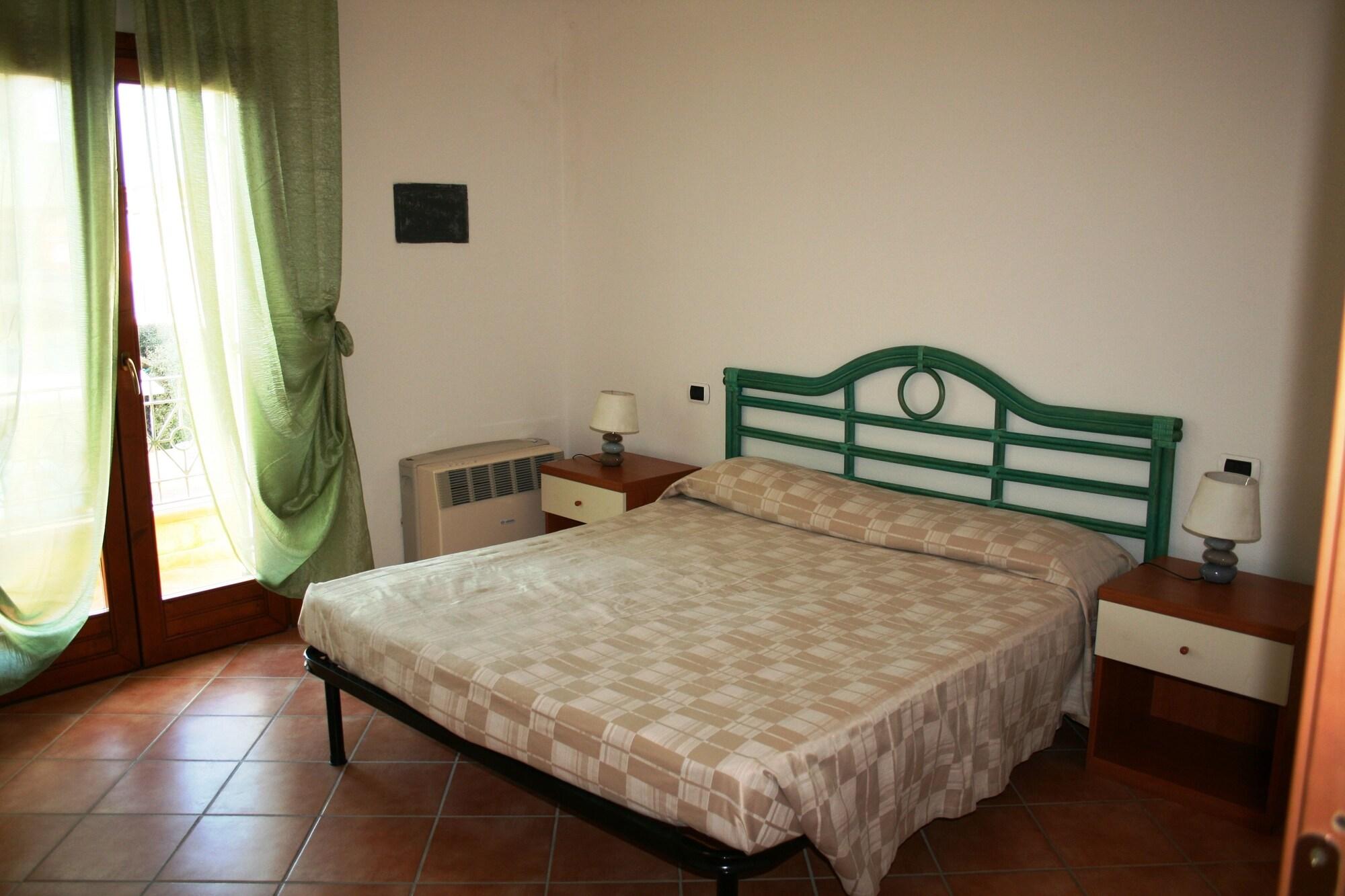 Residence Olimpo Santa Teresa Gallura Eksteriør billede