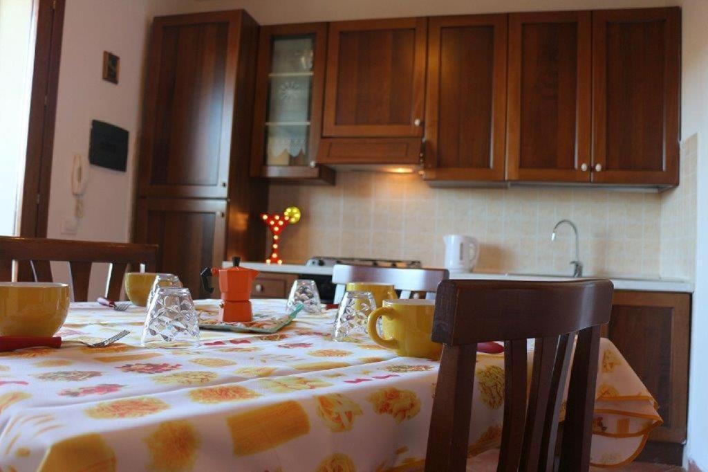 Residence Olimpo Santa Teresa Gallura Eksteriør billede