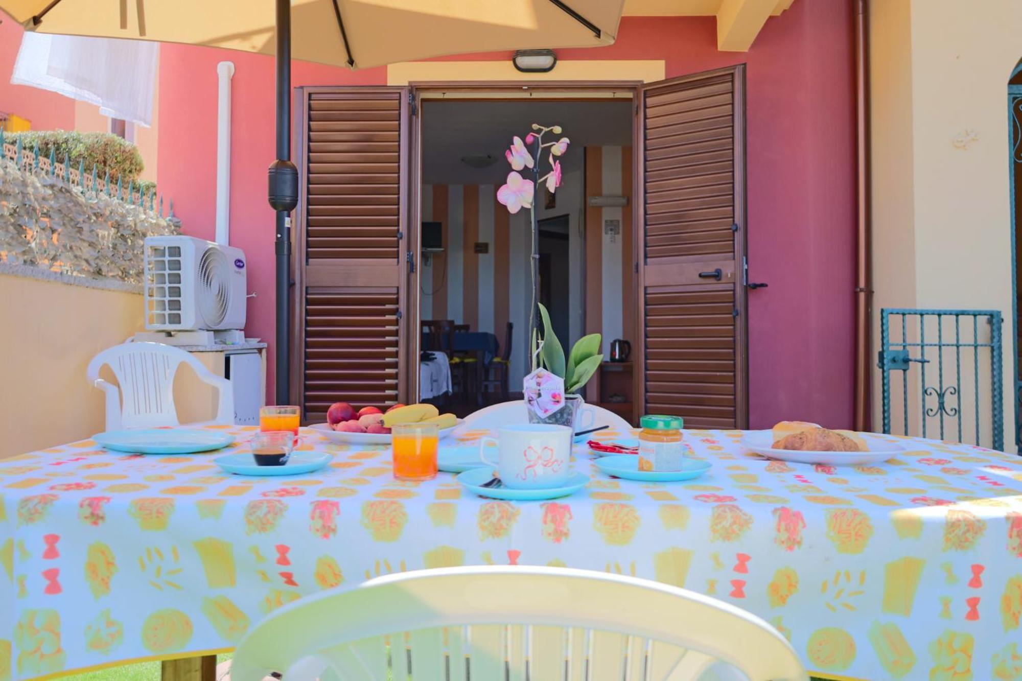 Residence Olimpo Santa Teresa Gallura Eksteriør billede