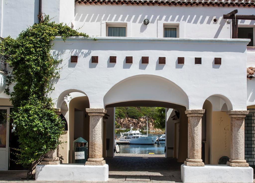 Residence Olimpo Santa Teresa Gallura Eksteriør billede