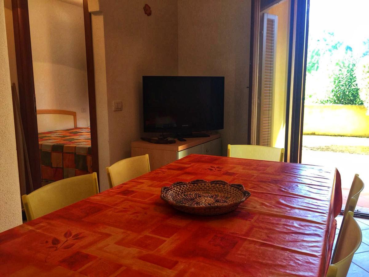 Residence Olimpo Santa Teresa Gallura Eksteriør billede