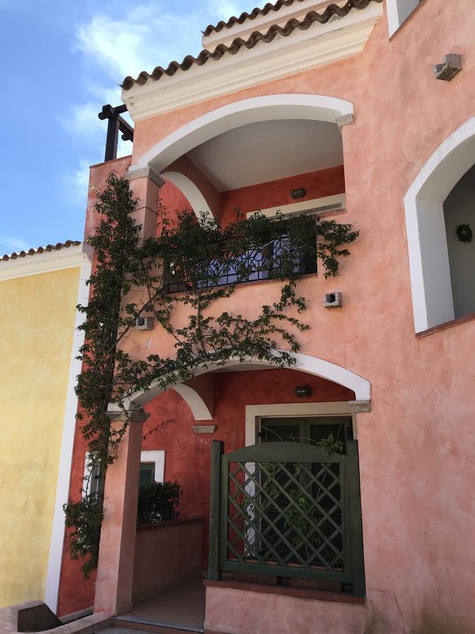 Residence Olimpo Santa Teresa Gallura Eksteriør billede